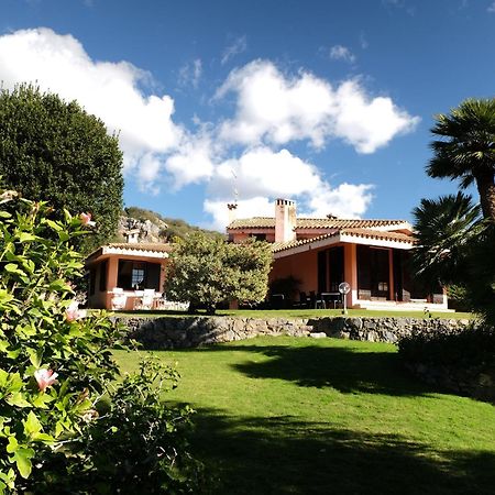 A Casa Di Angela B&B Carbonia Exterior foto